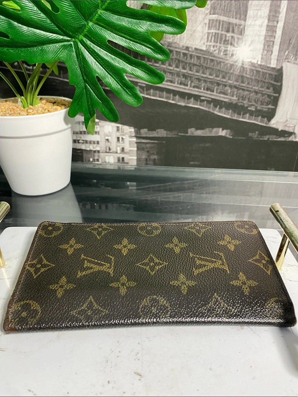Authentic Louis Vuitton Monogram checkbook/phone holder
